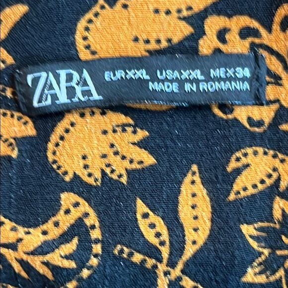 Zara-Elegant Black and Gold Patterned Dress - Picture 5 of 5